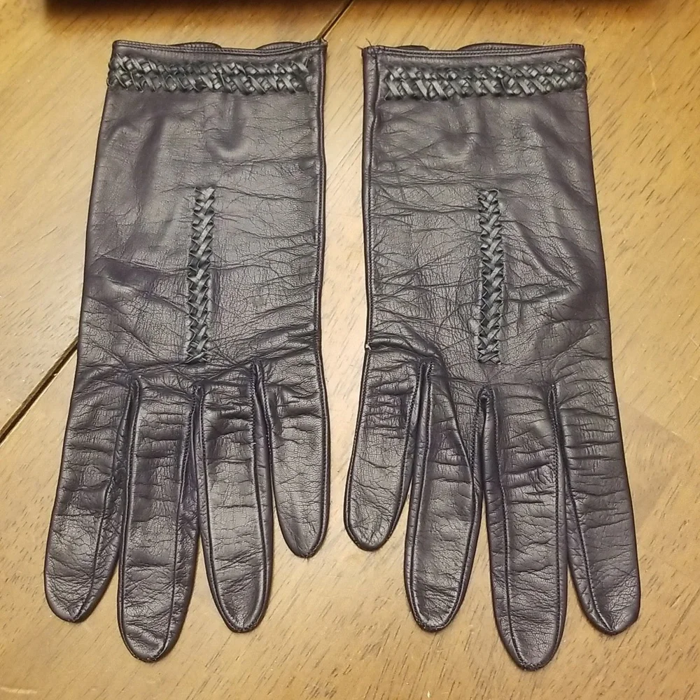 Vintage navy gloves and jewelry roll bag